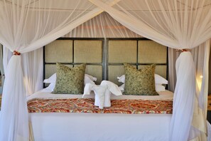 Suite | Coffres-forts dans les chambres, décoration personnalisée