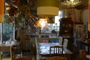 Dining - The House Hostel (Sokcho)