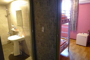 Room - The House Hostel (Sokcho)