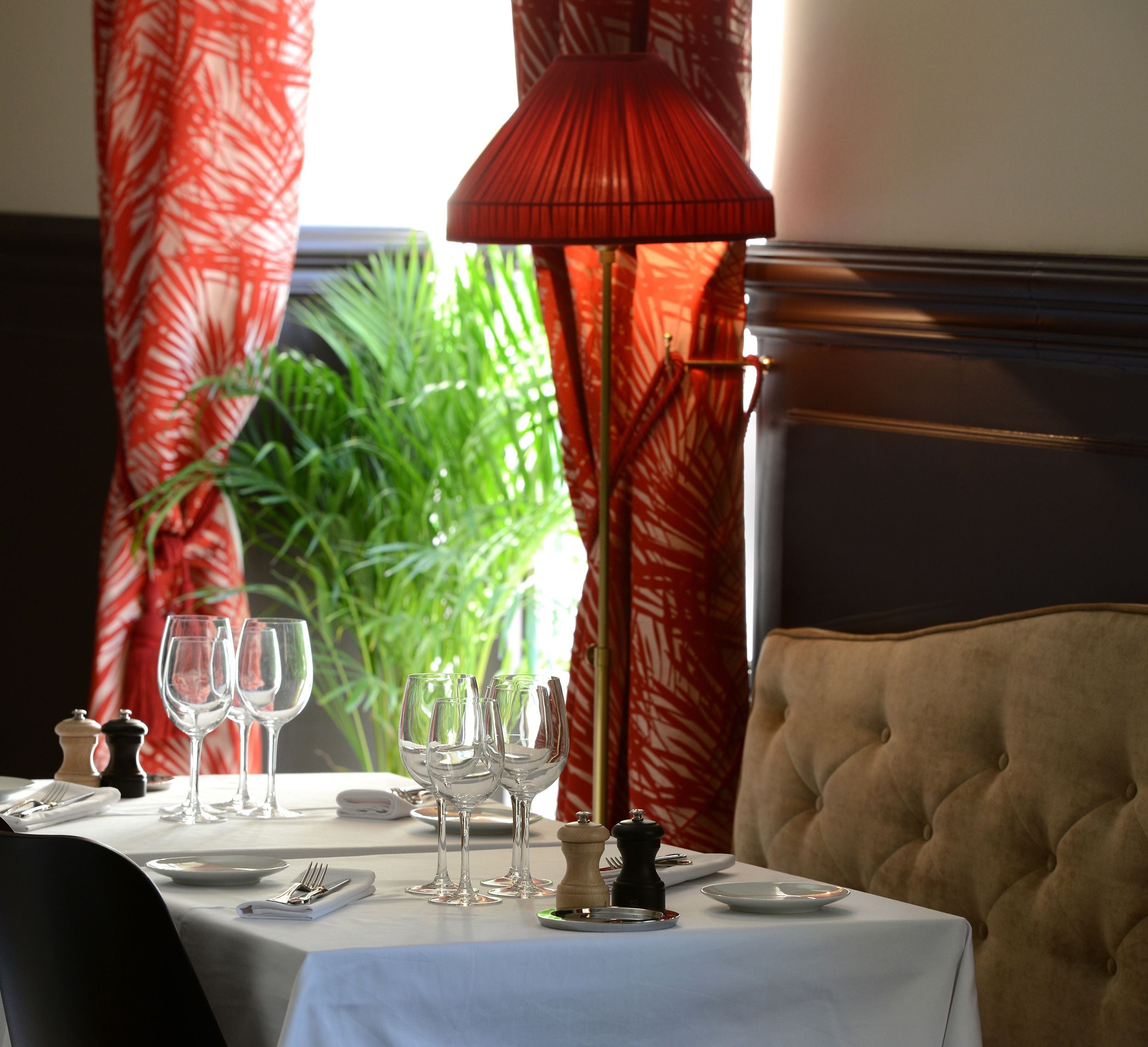 lunch and dinner served, french cuisine