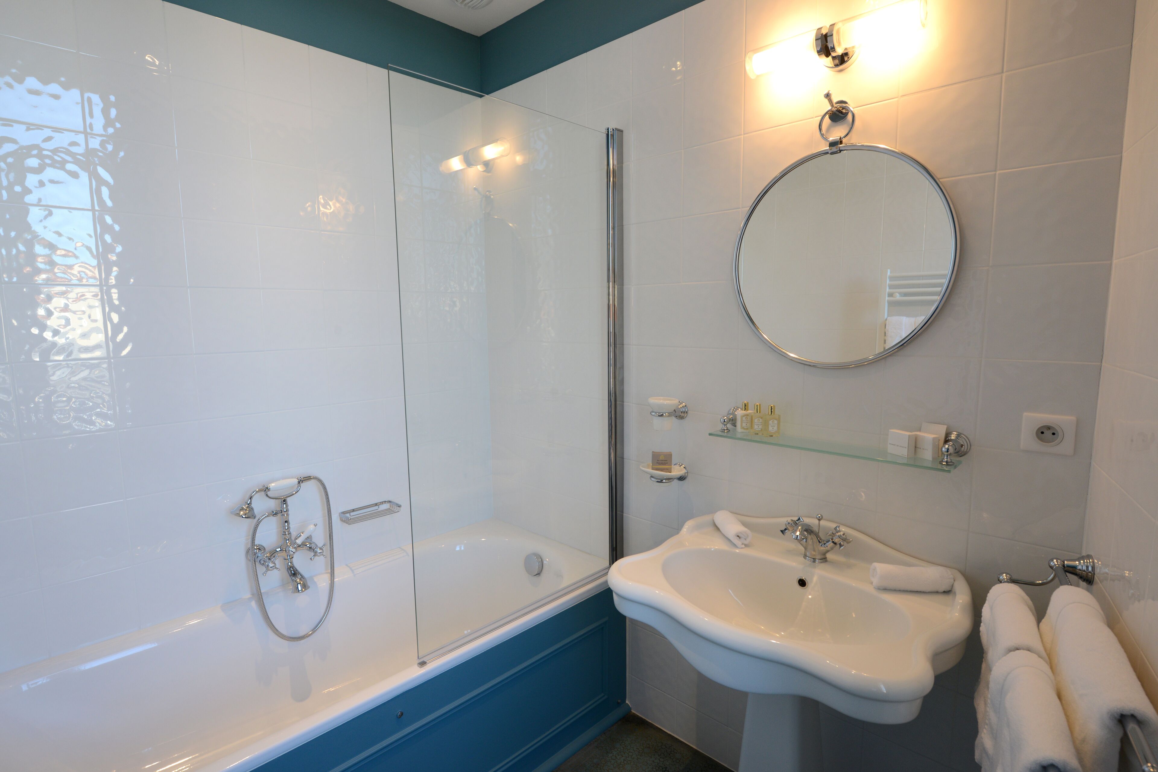 superior room | bathroom | designer toiletries, hair dryer, bathrobes, towels