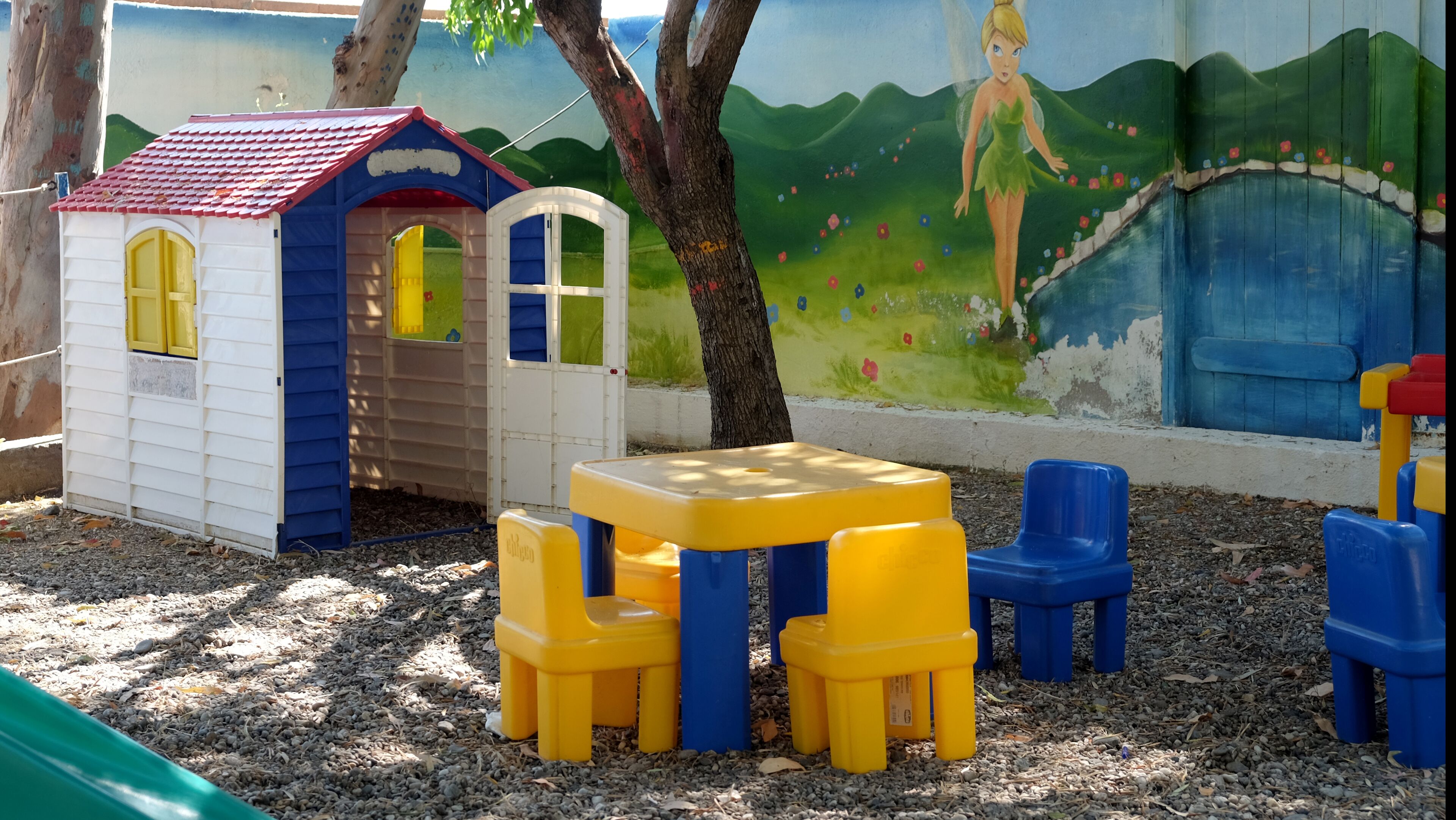 children’s play area – outdoor