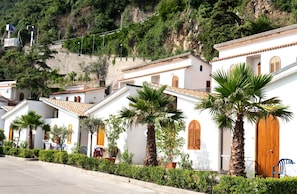 Room, Air conditioning, Sea View | Desk, bed sheets - Testa di Monaco Natural Beach  (Capo d'Orlando)