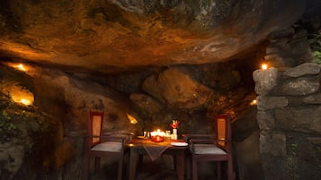 Couples’ dining