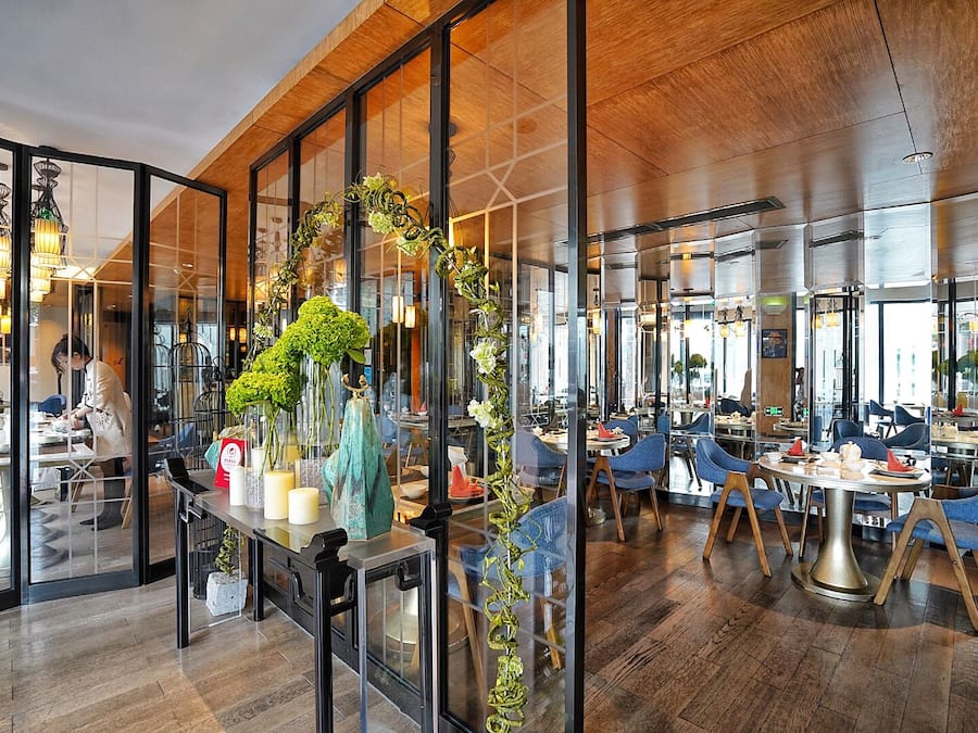 Se sirven almuerzos y cenas