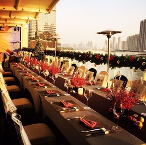 Bar (in der Unterkunft)