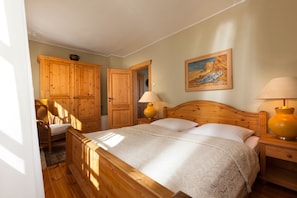 Apartment Van Gogh | Desk, rollaway beds, free WiFi, bed sheets - Kamienica Goldwasser (Gdansk)