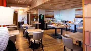 Daily buffet breakfast (EUR 13 per person)