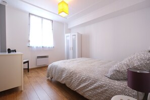 Apartment, Ensuite, Courtyard View