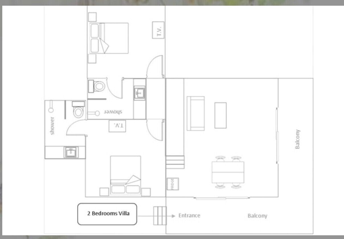 Distribución de una villa de dos dormitorios, con baño, cocina, sala de estar, balcón y entrada.
