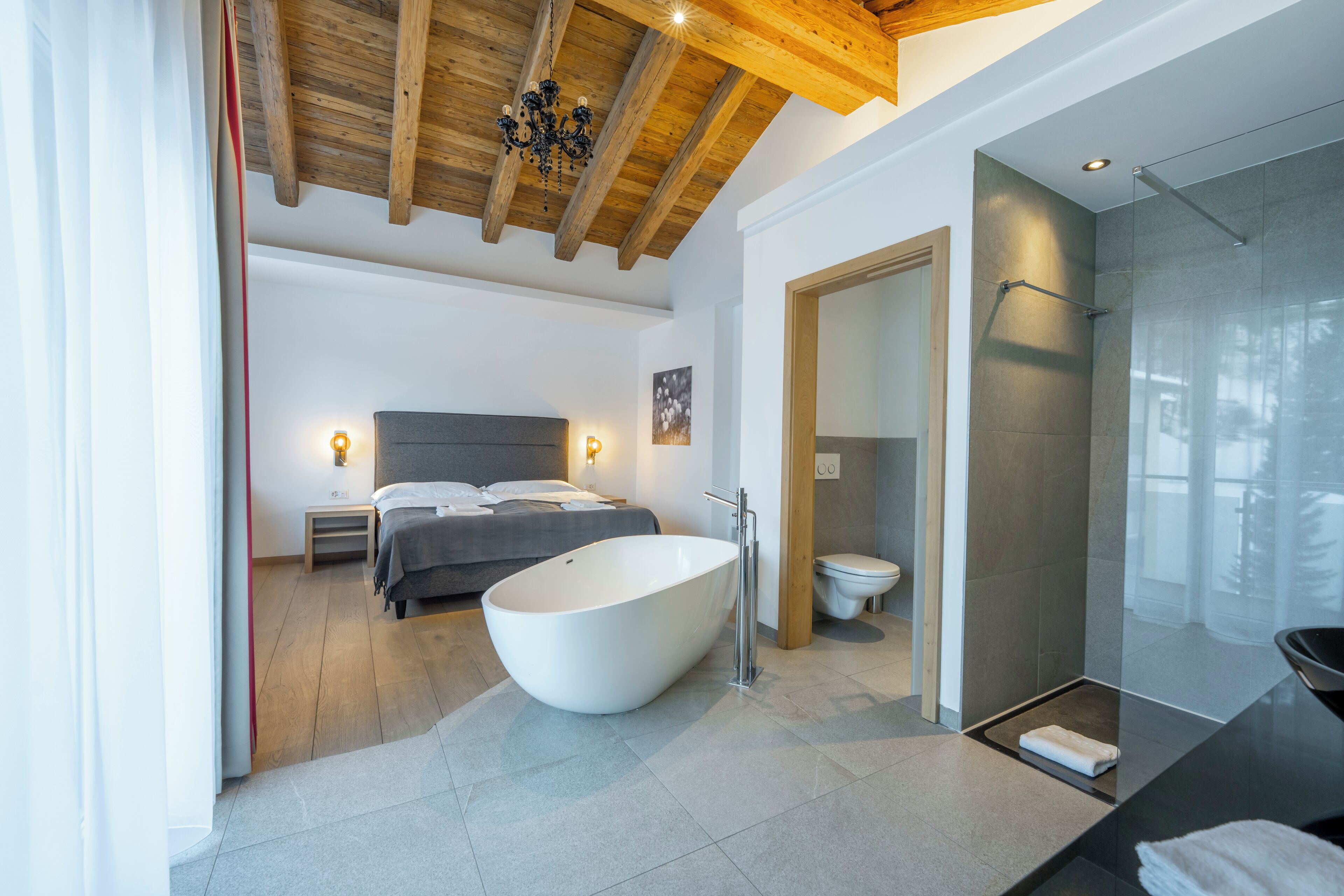 In-room safe, desk, soundproofing, iron/ironing board