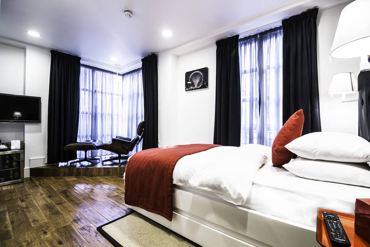 Minibar, in-room safe, blackout drapes, soundproofing