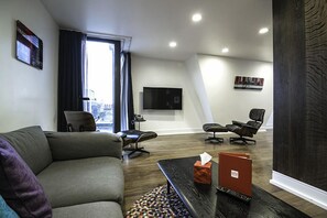 Penthouse, 2 Bedrooms | Living area | Flat-screen TV - The Whitechapel (London)