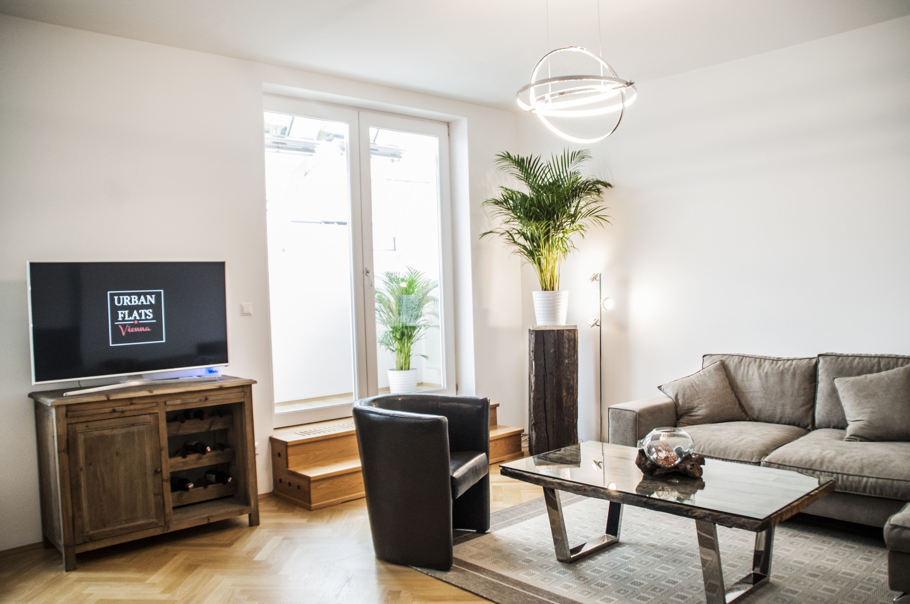 Comfort-penthouselejlighed - 3 soveværelser - terrasse (Getreidemarkt) | Stue | Fladskærms-tv, betalingsfilm