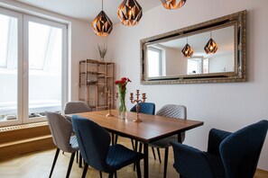 In-room dining - Urban Flats Vienna City Center (Vienna)