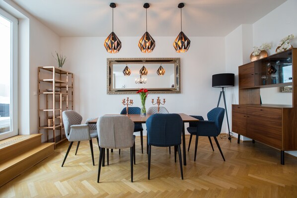 Penthouse, 3 Bedrooms (Getreidemarkt) | Living area