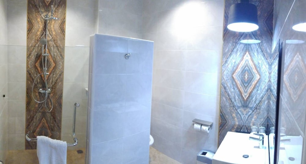 Ben Guest House by null