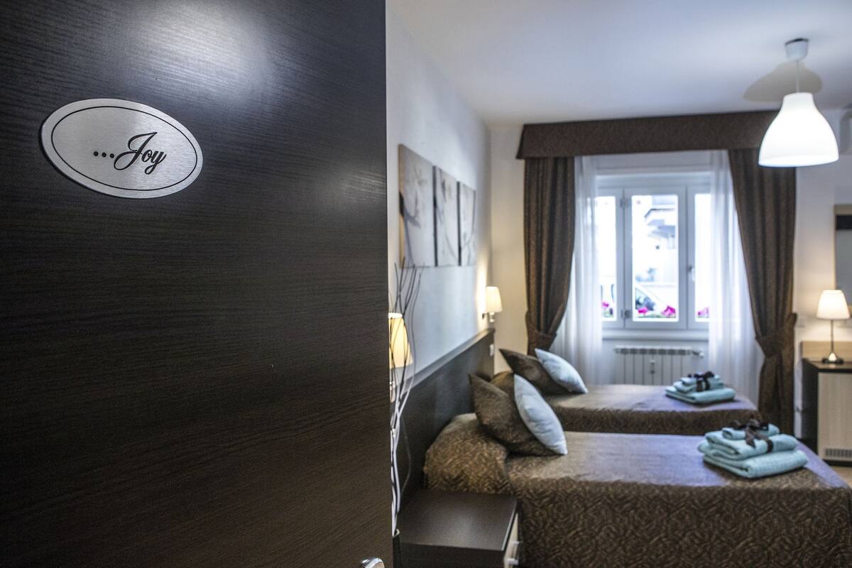 Classic Quadruple Room | 2 bedrooms, premium bedding, desk, WiFi (free)