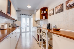 Fridge, coffee/tea maker, electric kettle, cookware/dishes/utensils - Dreams of Rome  (Rome)