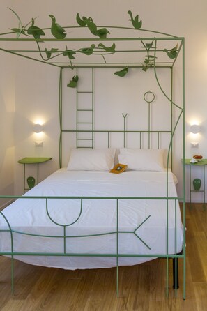 Superior Double Room, City View | Premium bedding, minibar, desk, soundproofing - La Casa di Iulia (Rome)