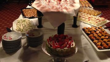 Alimentos y bebidas