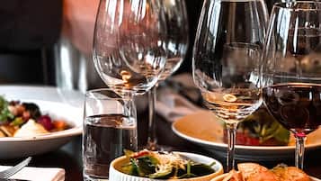 Thức ăn và đồ uống