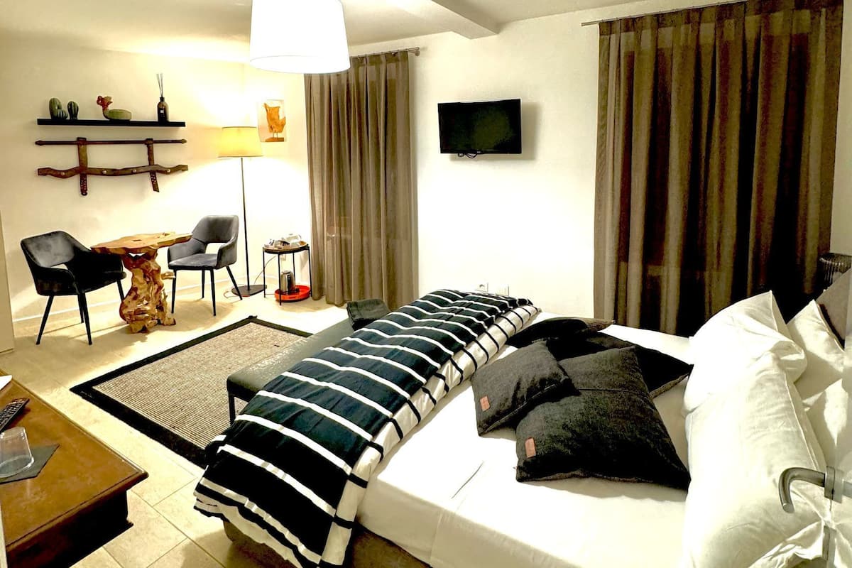 Down duvets, in-room safe, iron/ironing board, free cots/infant beds