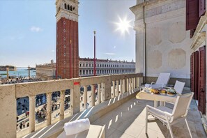 Suite Deluxe, terrassa (St. Mark View sauna and hot tub) | Terrassa o pati