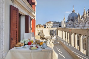 Suite – deluxe, terrasse (St. Mark View) | Terrasse/patio