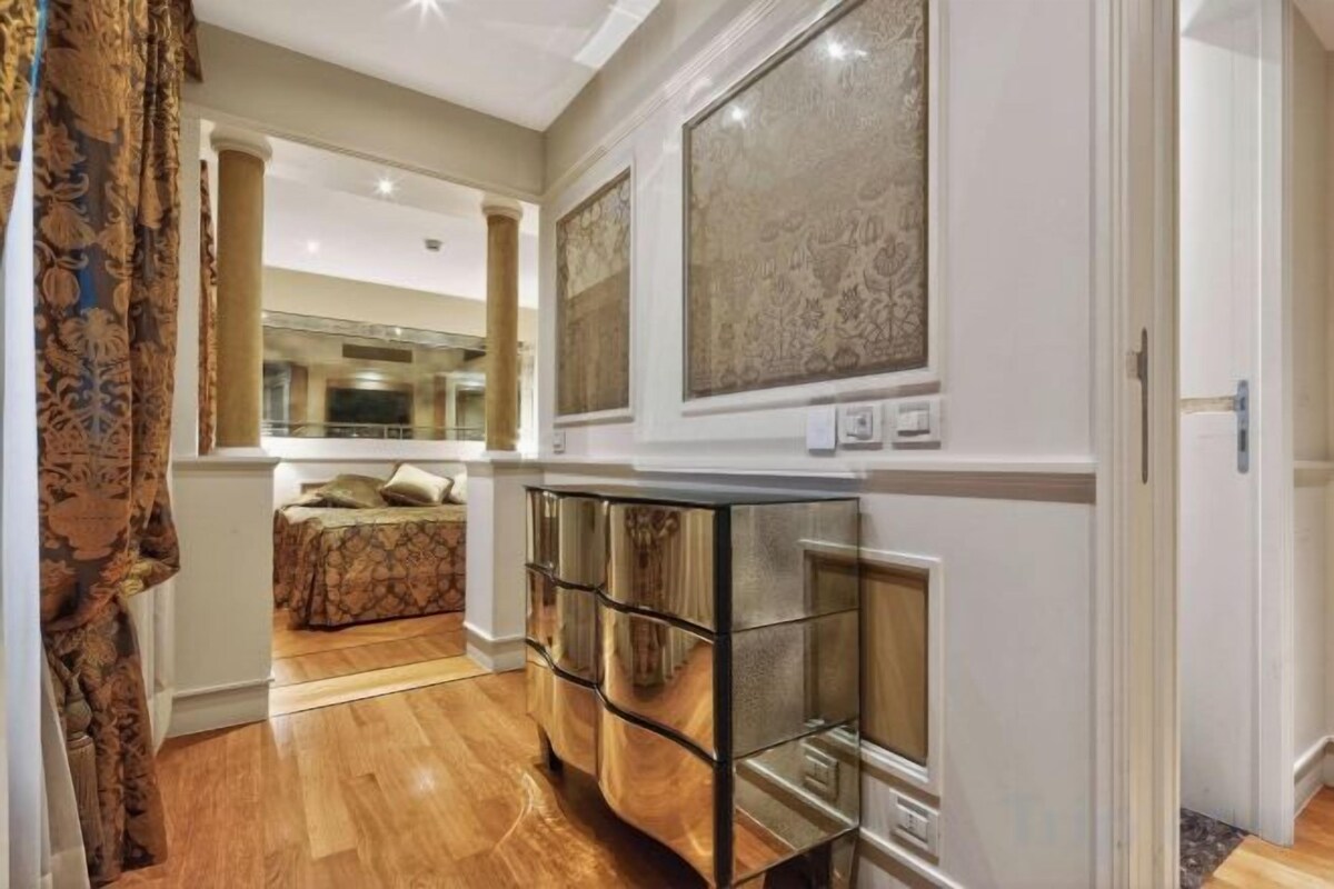 Ropa de cama de alta calidad y minibar 