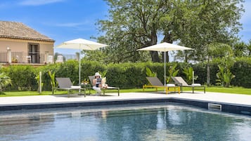 Piscina stagionale all'aperto