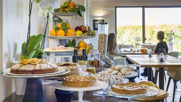 Petit déjeuner buffet compris tous les jours