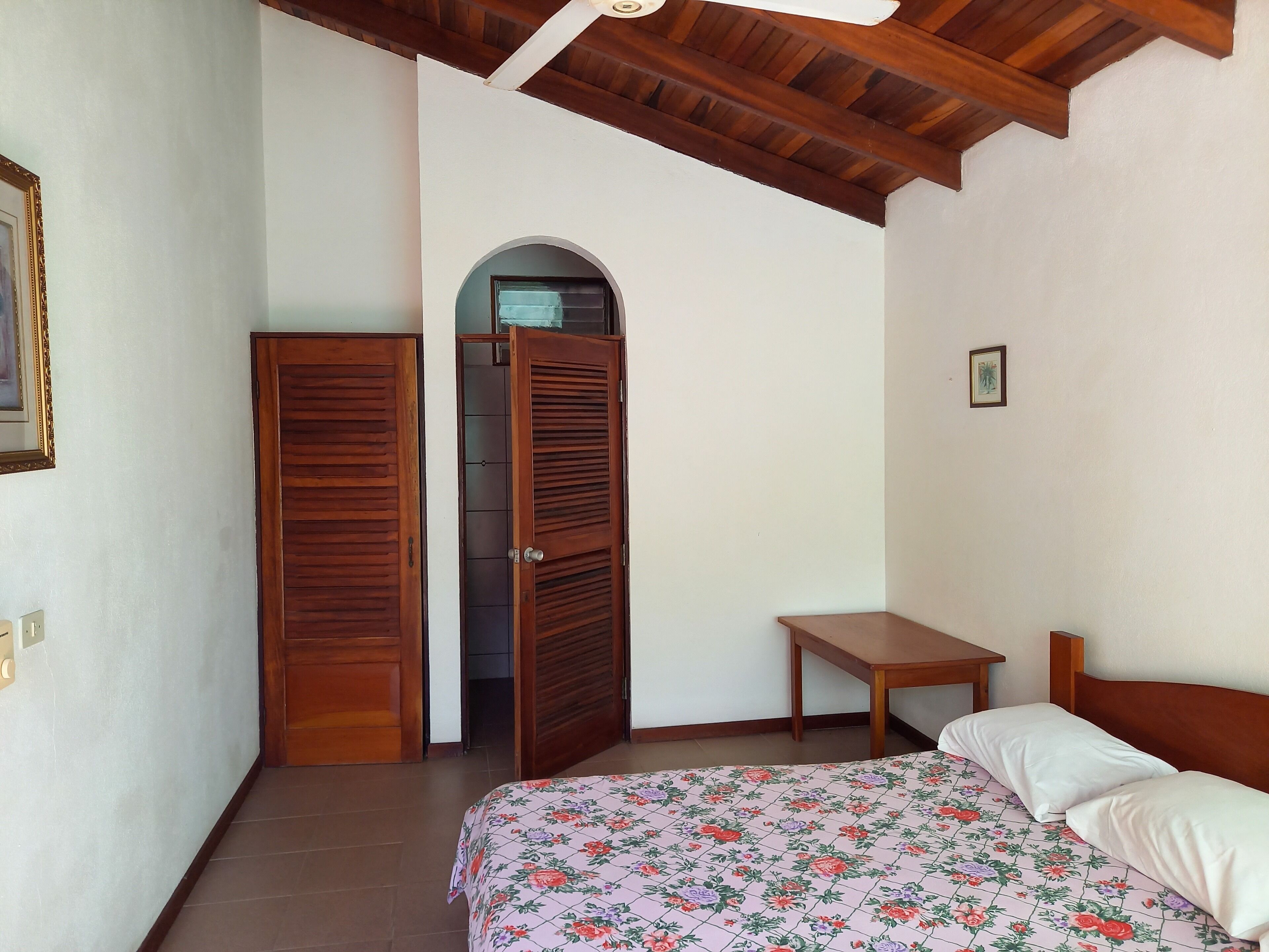 1 bedroom, in-room safe, free wifi, bed sheets