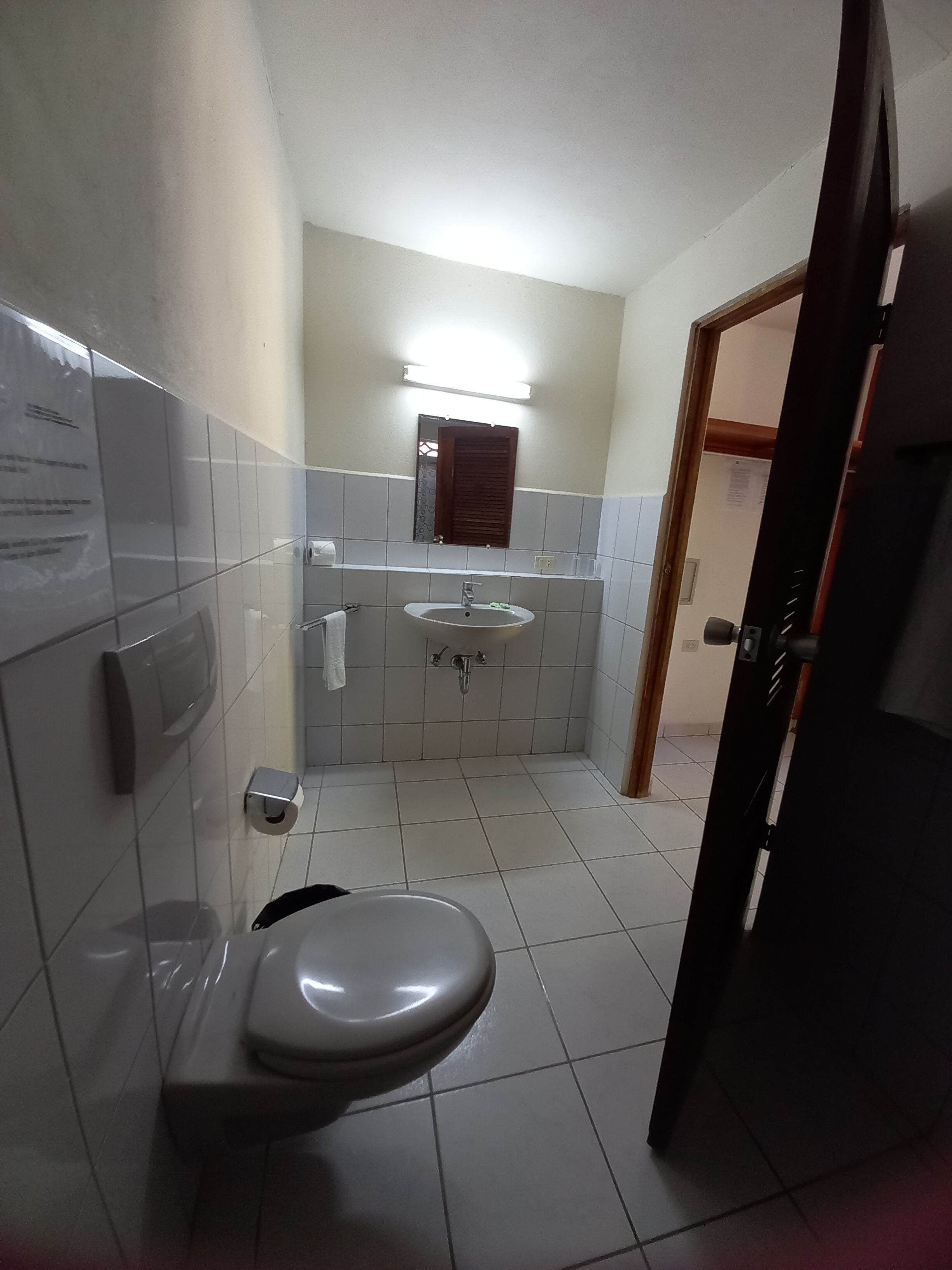 standard double room, 1 king bed | bathroom | shower, towels