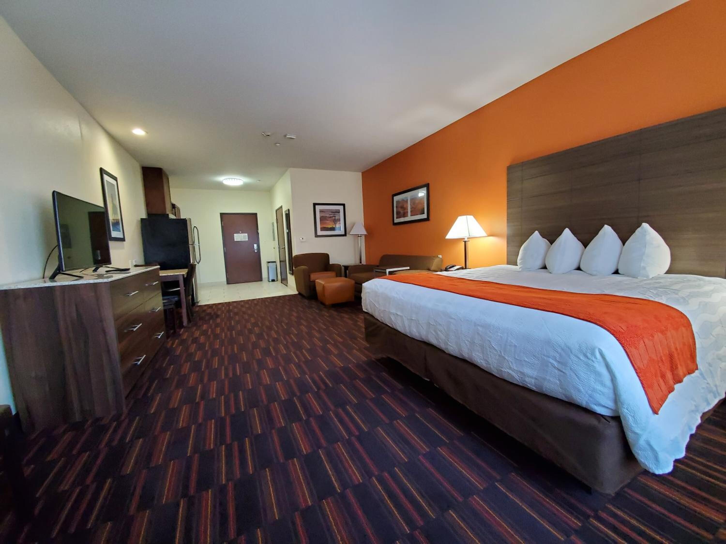 desk, laptop workspace, free wifi, bed sheets