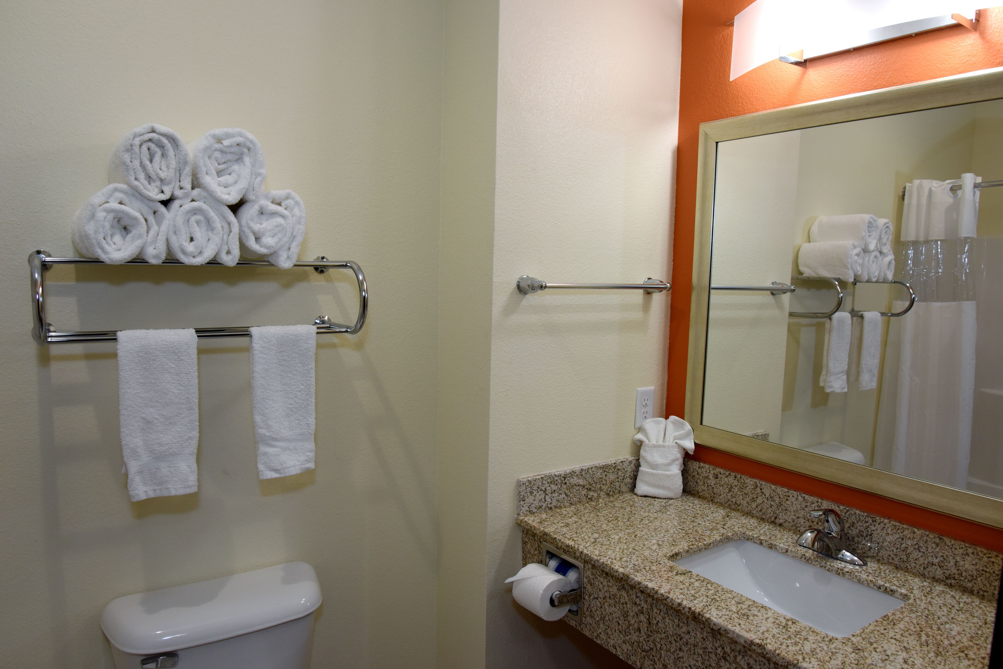 combined shower/bathtub, free toiletries, hair dryer, towels