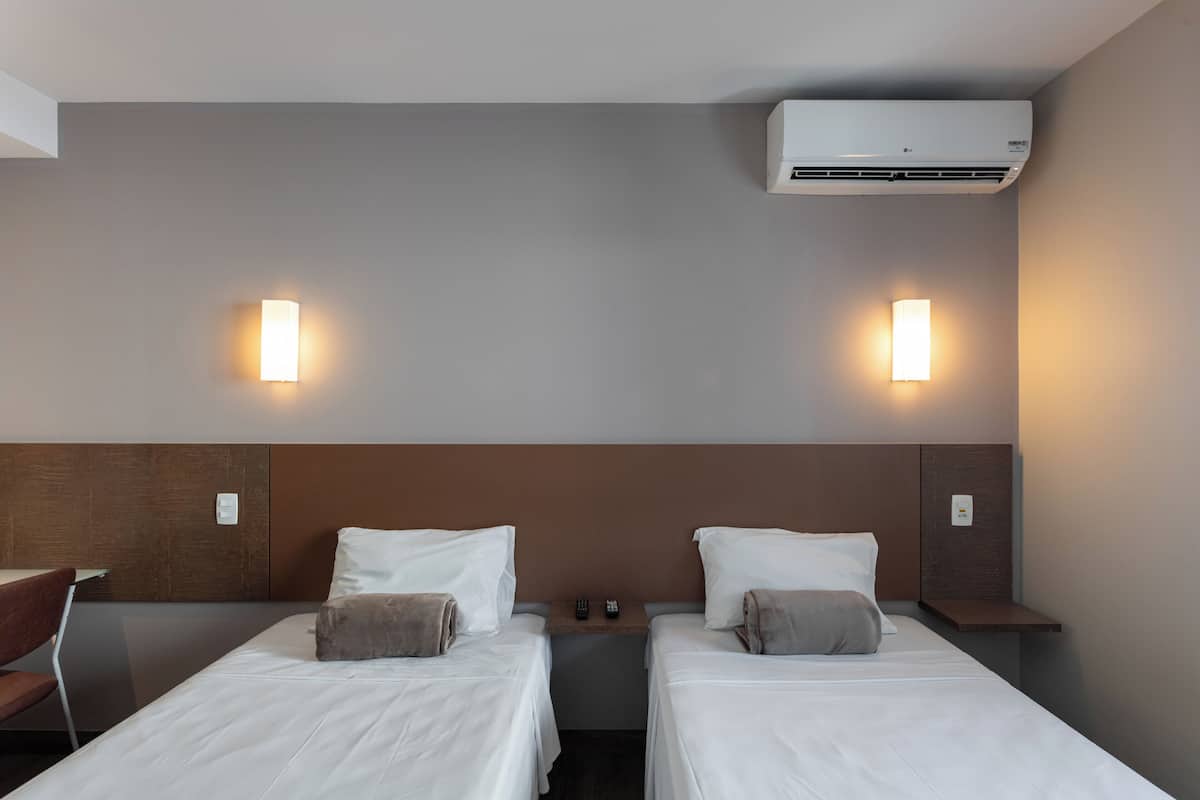 standard twin room | minibar, in-room safe, desk, laptop workspace