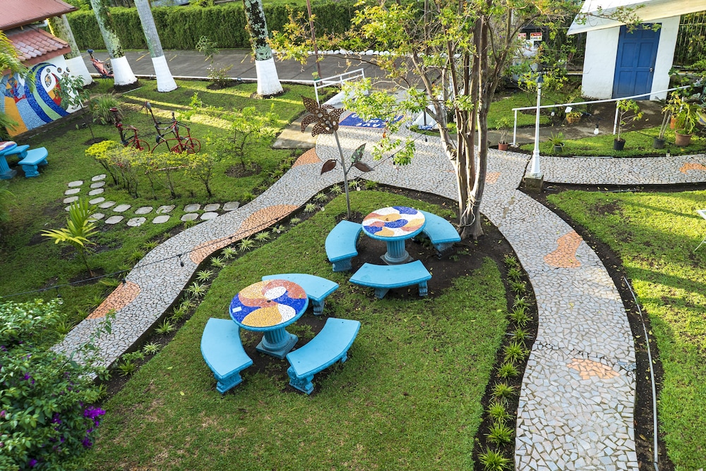 Hotel Ave del Paraiso by null