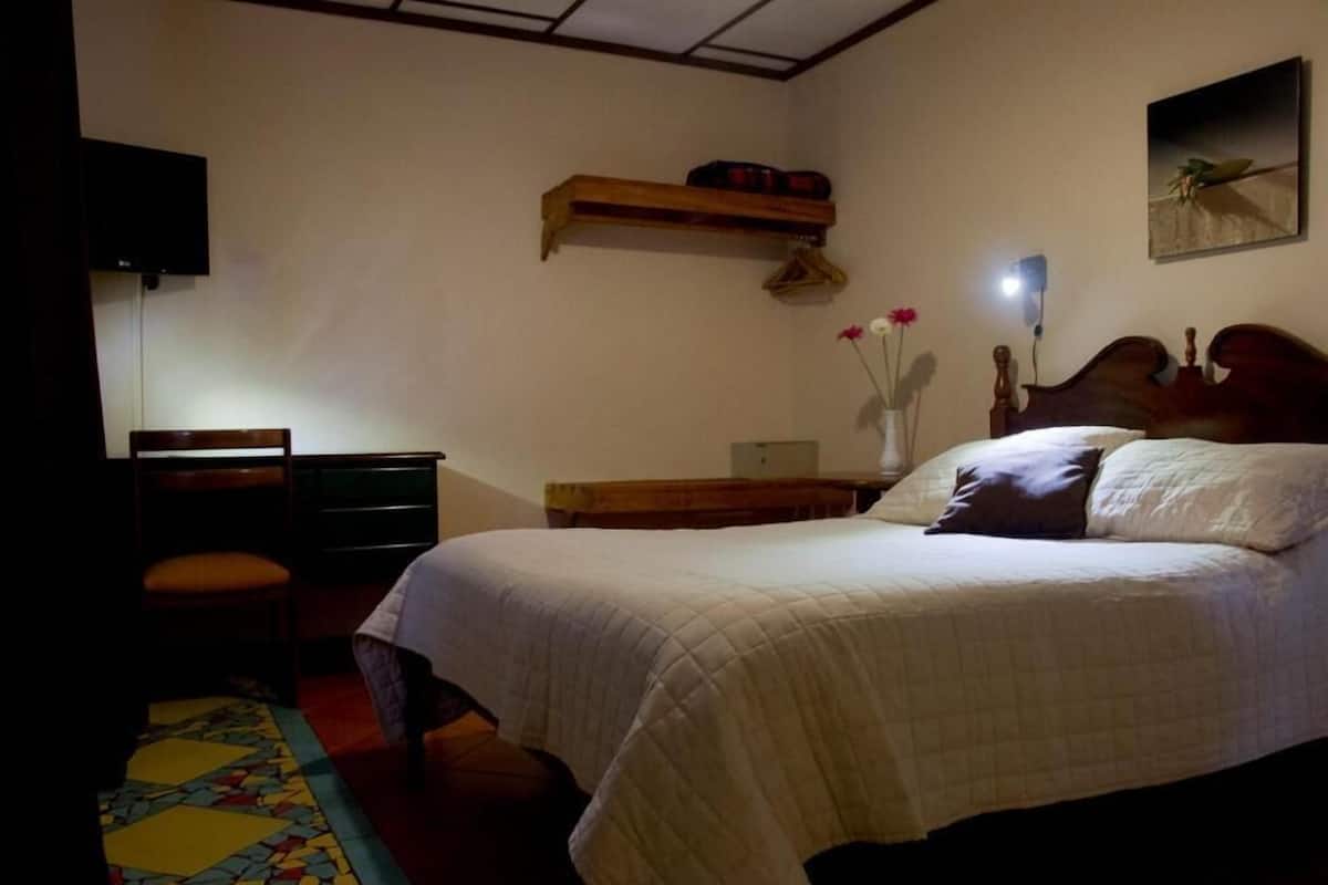 ตู้นิรภัยในห้องพัก, โต๊ะทำงาน, Wi-Fi ฟรี, ห้องพักตกแต่งอย่างมีเอกลักษณ์