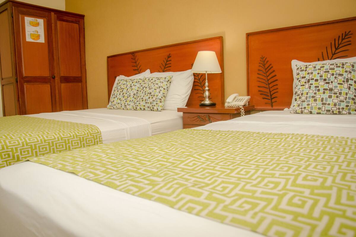 Standard Double Room | Desk, WiFi (free), bed sheets