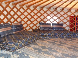 Ilmaiset vauvansängyt, ilmainen Wi-Fi