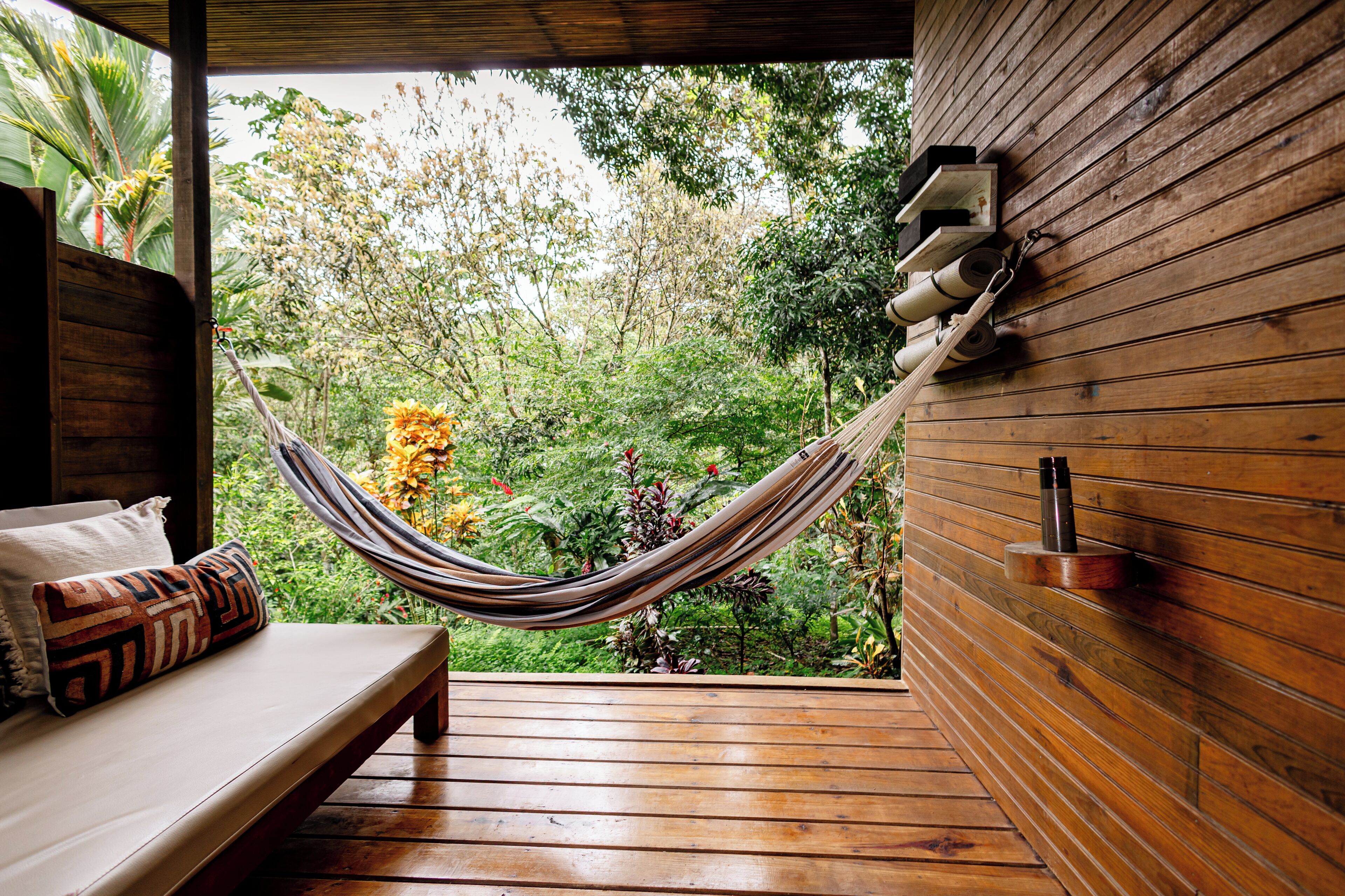 Jungle Cabin | Hageutsikt