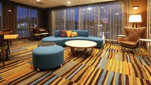 Lobby - Fairfield Inn & Suites by Marriott Madison Verona (Verona)