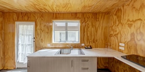 Private kitchenette - Burkes Pass Country Motel (Burkes Pass)
