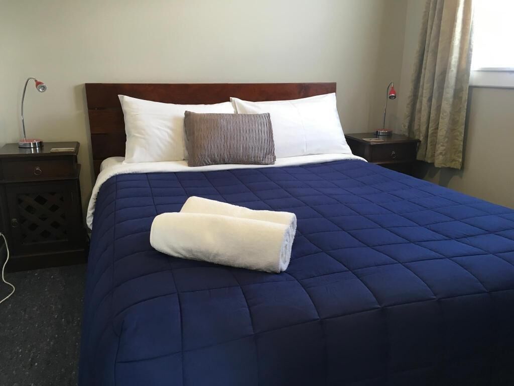 Individually decorated, laptop workspace, iron/ironing board, free WiFi