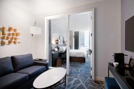 LondonHouse Chicago, Curio Collection by Hilton - Image 36