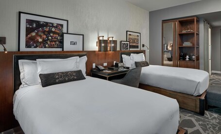 LondonHouse Chicago, Curio Collection by Hilton - Image 19