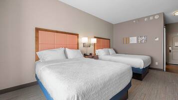 Room, 2 Queen Beds, Accessible, Non Smoking