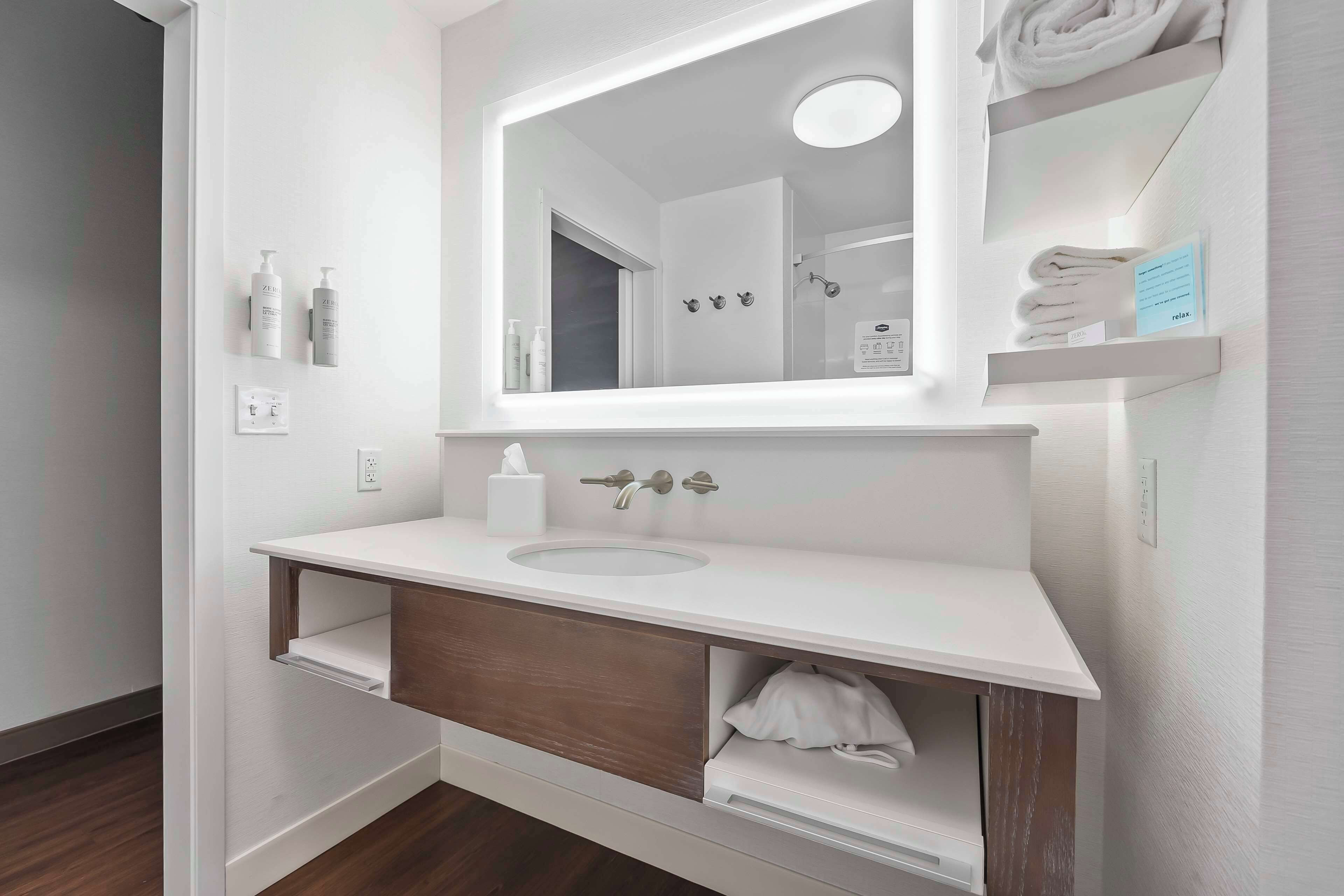 room, 2 queen beds, non smoking, refrigerator & microwave | bathroom | combined shower/bathtub, free toiletries, hair dryer, towels