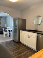 Stoneshire Basalt 2 Bedroom | Private kitchen